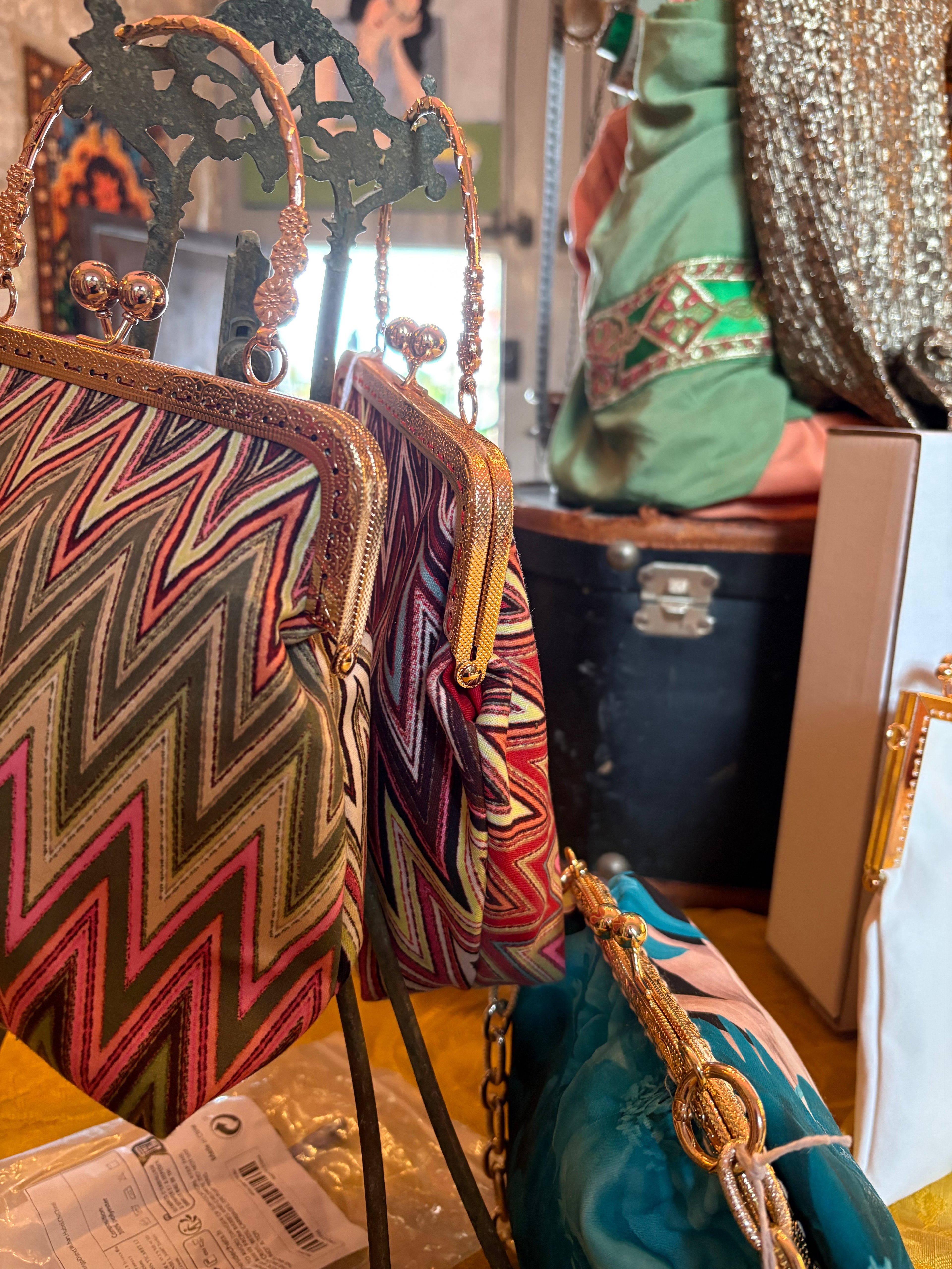 Borsa  Elizabeth geometric