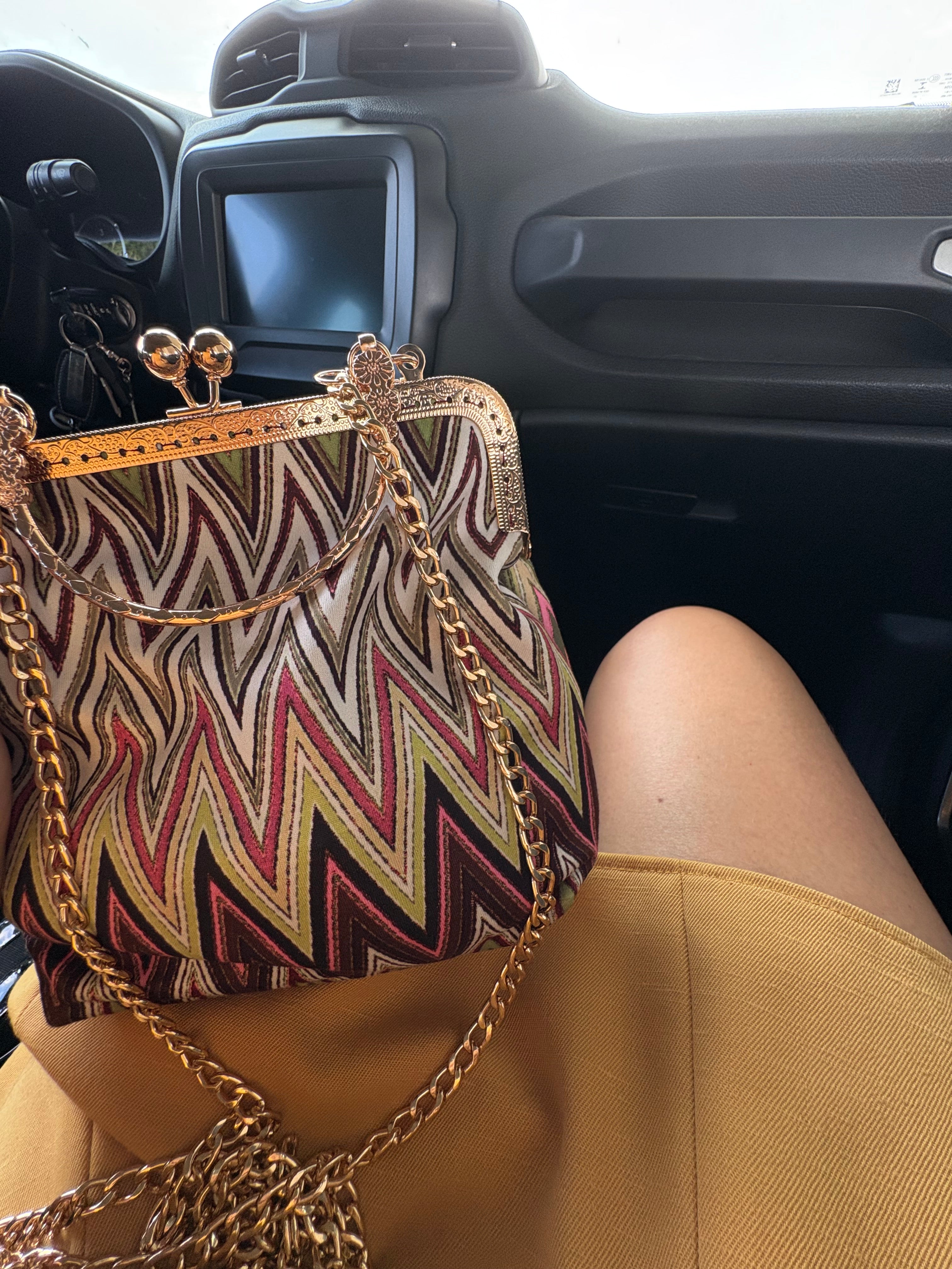 Borsa  Elizabeth geometric